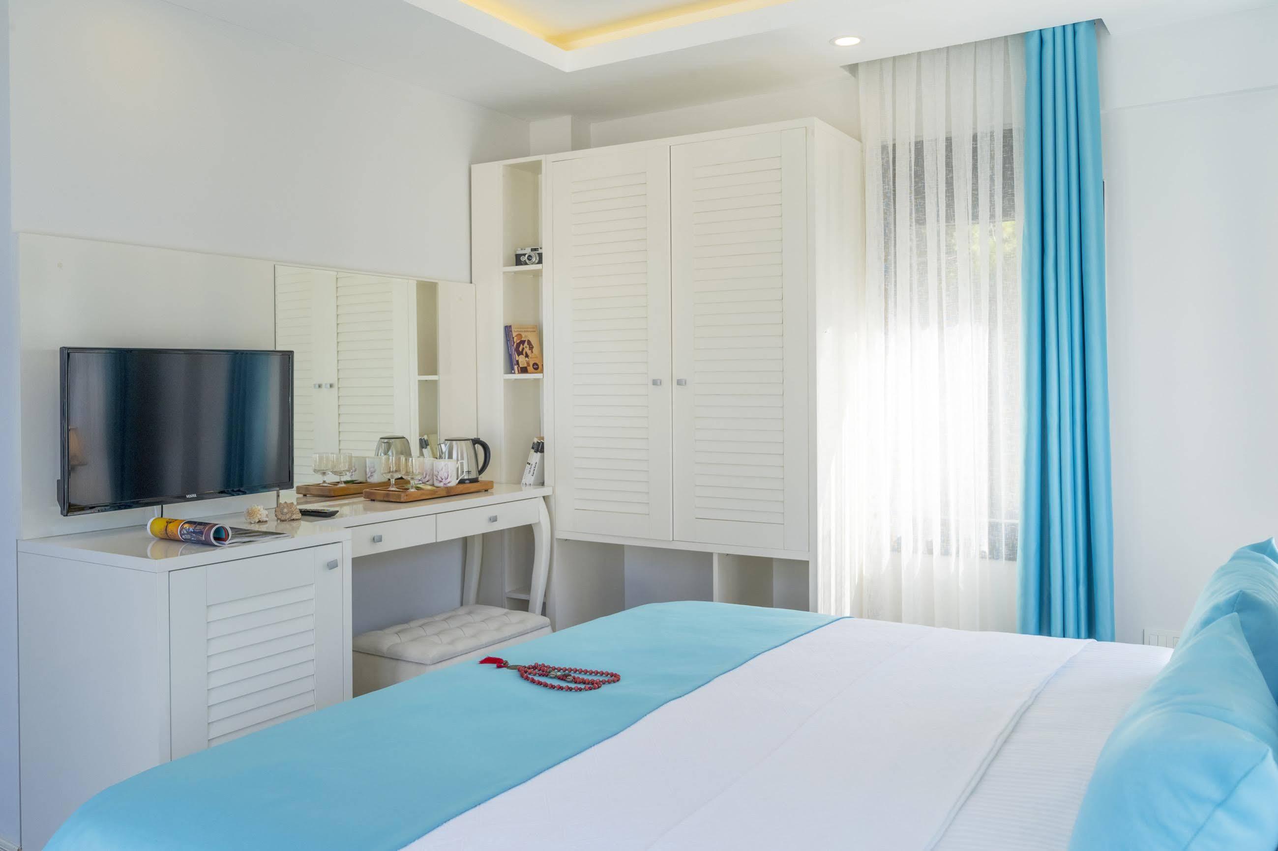 Monastery Suites Hotel-Fethiye Ölüdeniz Exterior foto
